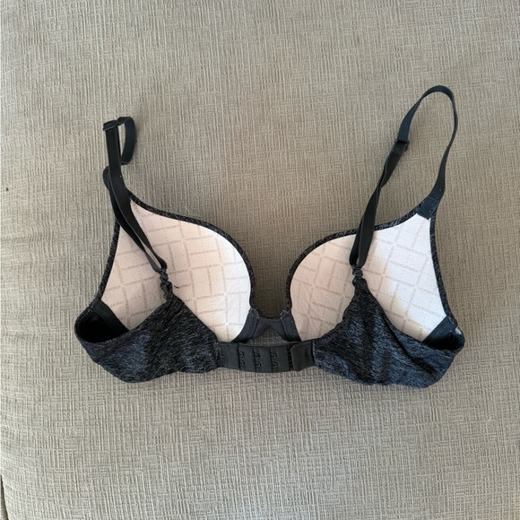 Victoria's Secret Black Bra Push Up T-Shirt Bralette Top PINK - Picture 2 of 3